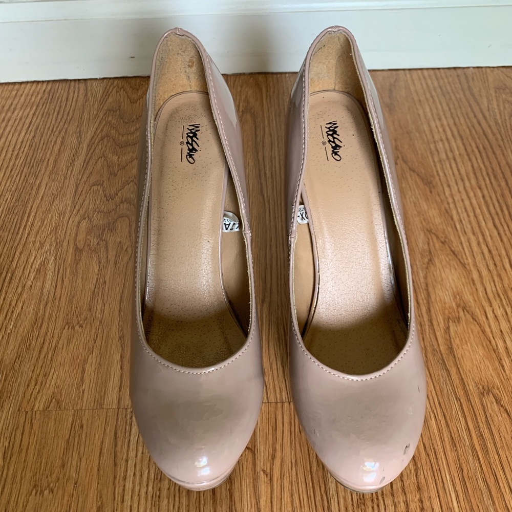 Nude Platform Heel - Picture 2 of 4